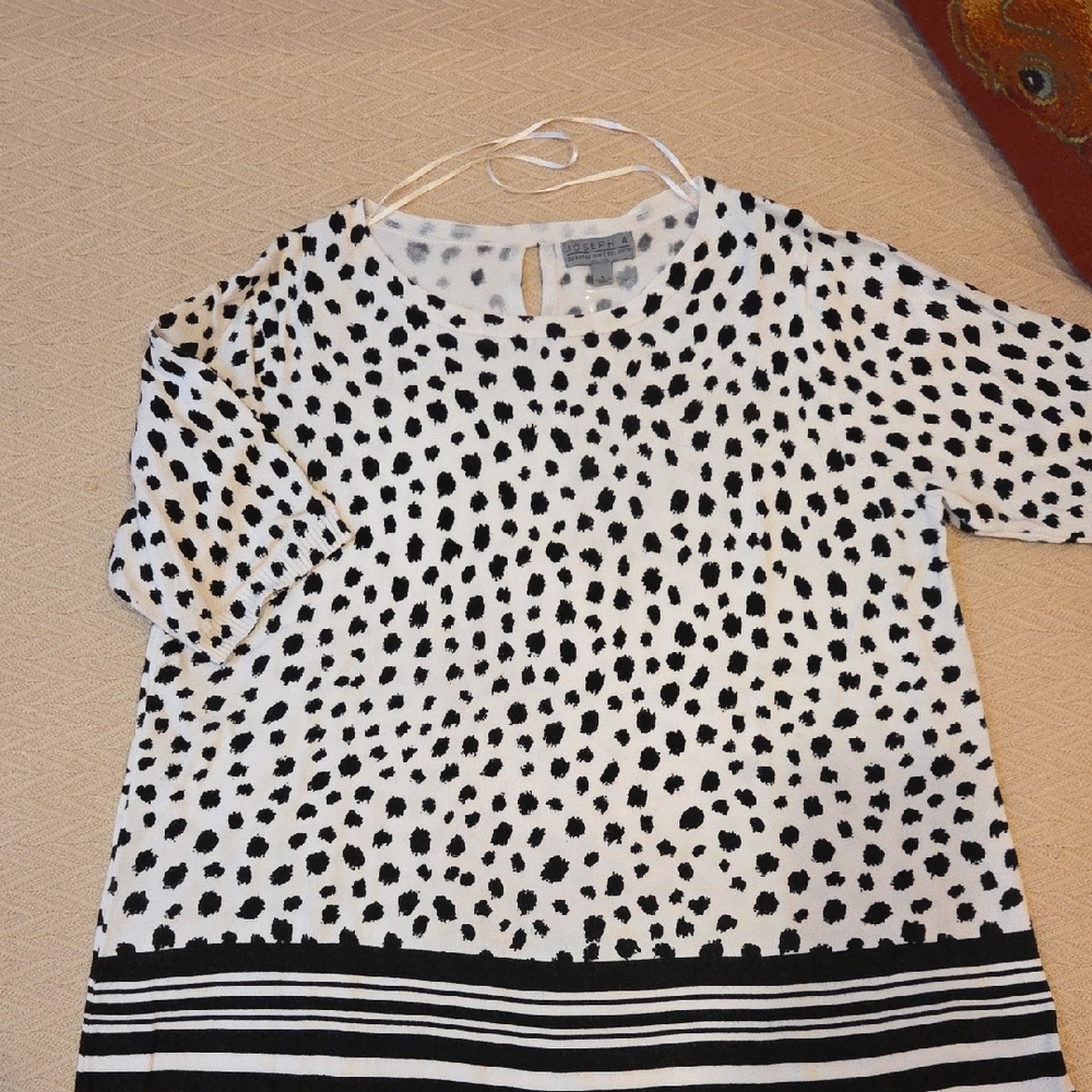 Joseph A B&W Polka Dot Sweater Top, L